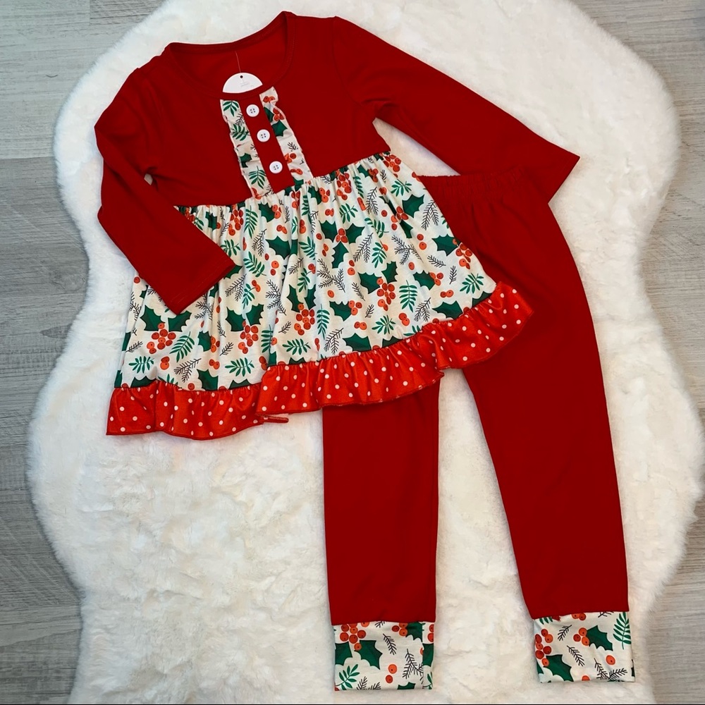 Holly 2 Piece Set Christmas Outfit NWT